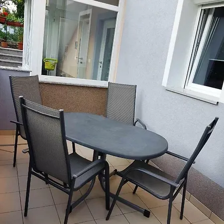 Appartamento Apartmaji Hrvatin V Kortah *