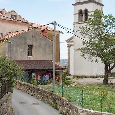 Апартаменты Apartmaji Hrvatin V Kortah *