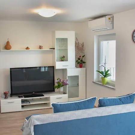 Apartmaji Hrvatin V Kortah * Изола