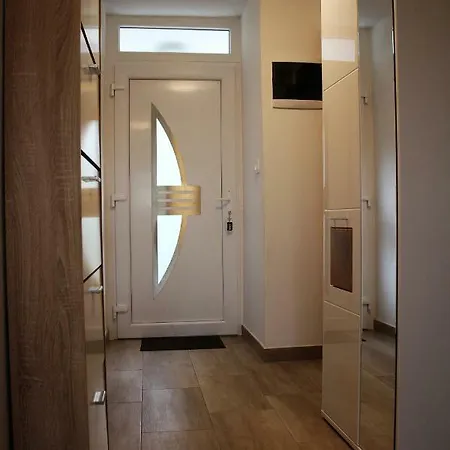 Apartment Apartmaji Hrvatin V Kortah