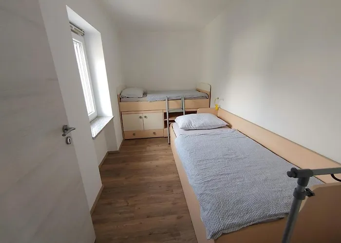 Apartmaji Hrvatin V Kortah *