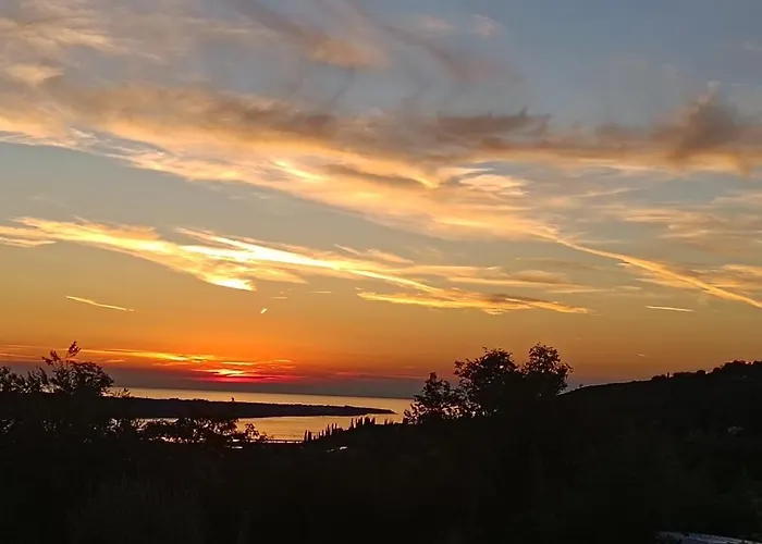 Apartmaji Hrvatin V Kortah