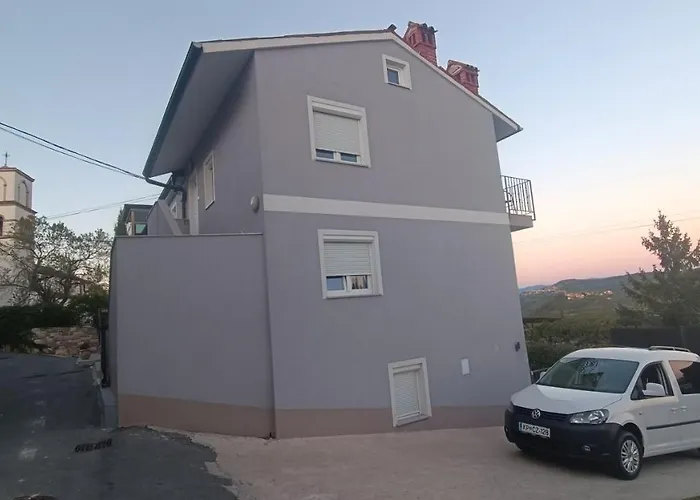 Apartmaji Hrvatin V Kortah