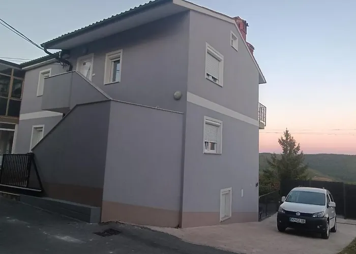 Apartmaji Hrvatin V Kortah