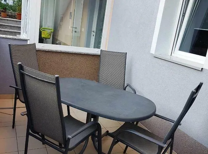 شقة Apartmaji Hrvatin V Kortah *