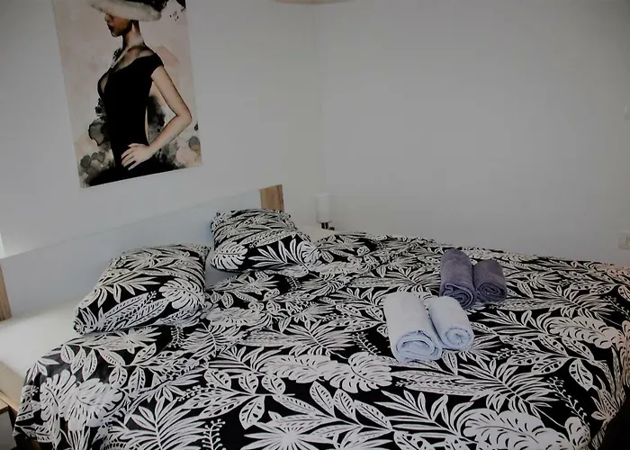 Apartmaji Hrvatin V Kortah