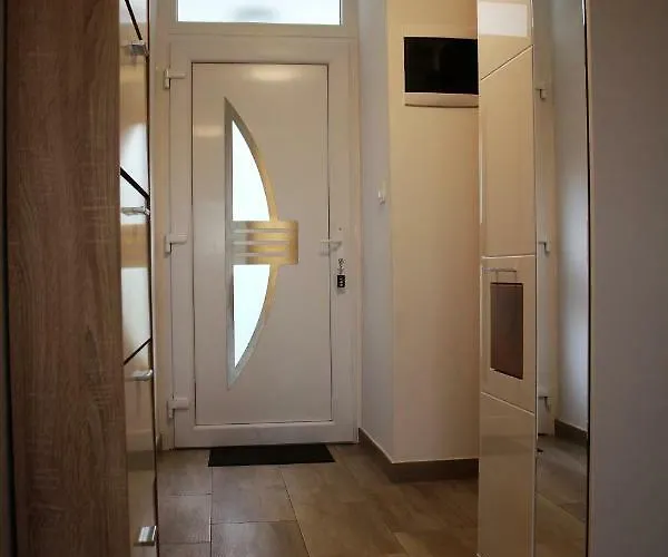 شقة Apartmaji Hrvatin V Kortah